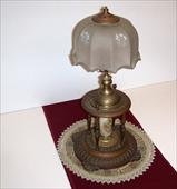 מנורת שולחן בסגנון עתיק (מבט 2)