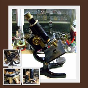 מיקרוסקופ עתיק Bausch and Lomb / לפני 